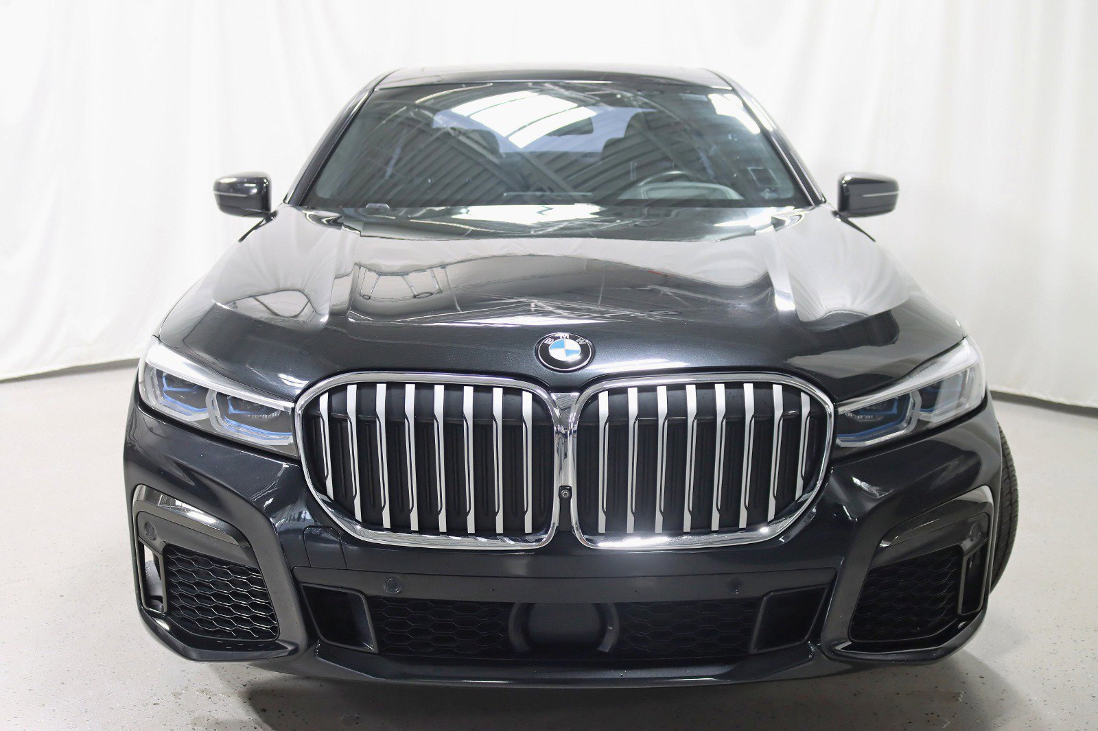 Used 2020 BMW 750i xDrive w/ Executive Package AWD/4WD image 8