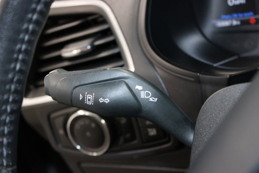 Used 2024 Ford Edge Titanium image 38