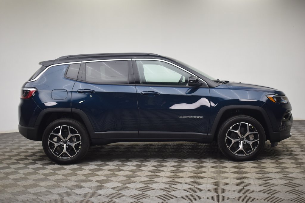 New 2026 Jeep Compass Limited w/ Sun, Sound & Navigation Group AWD/4WD image 4