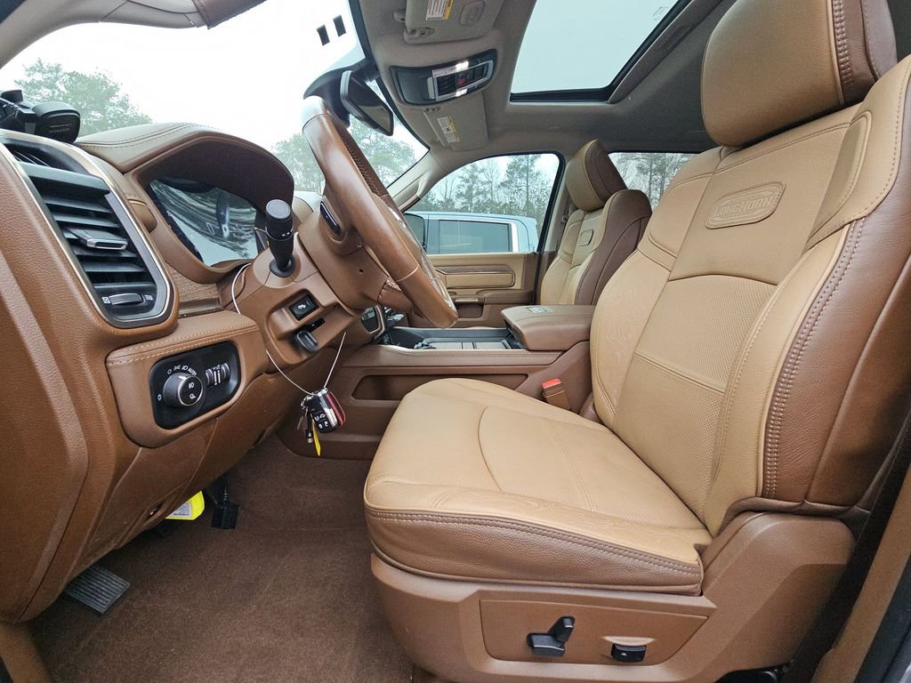 Used 2023 RAM 3500 Limited image 12