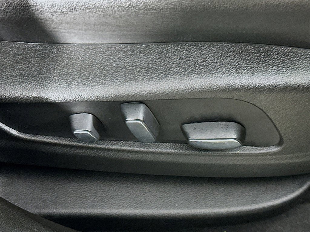 Used 2024 Cadillac XT6 Premium Luxury image 23