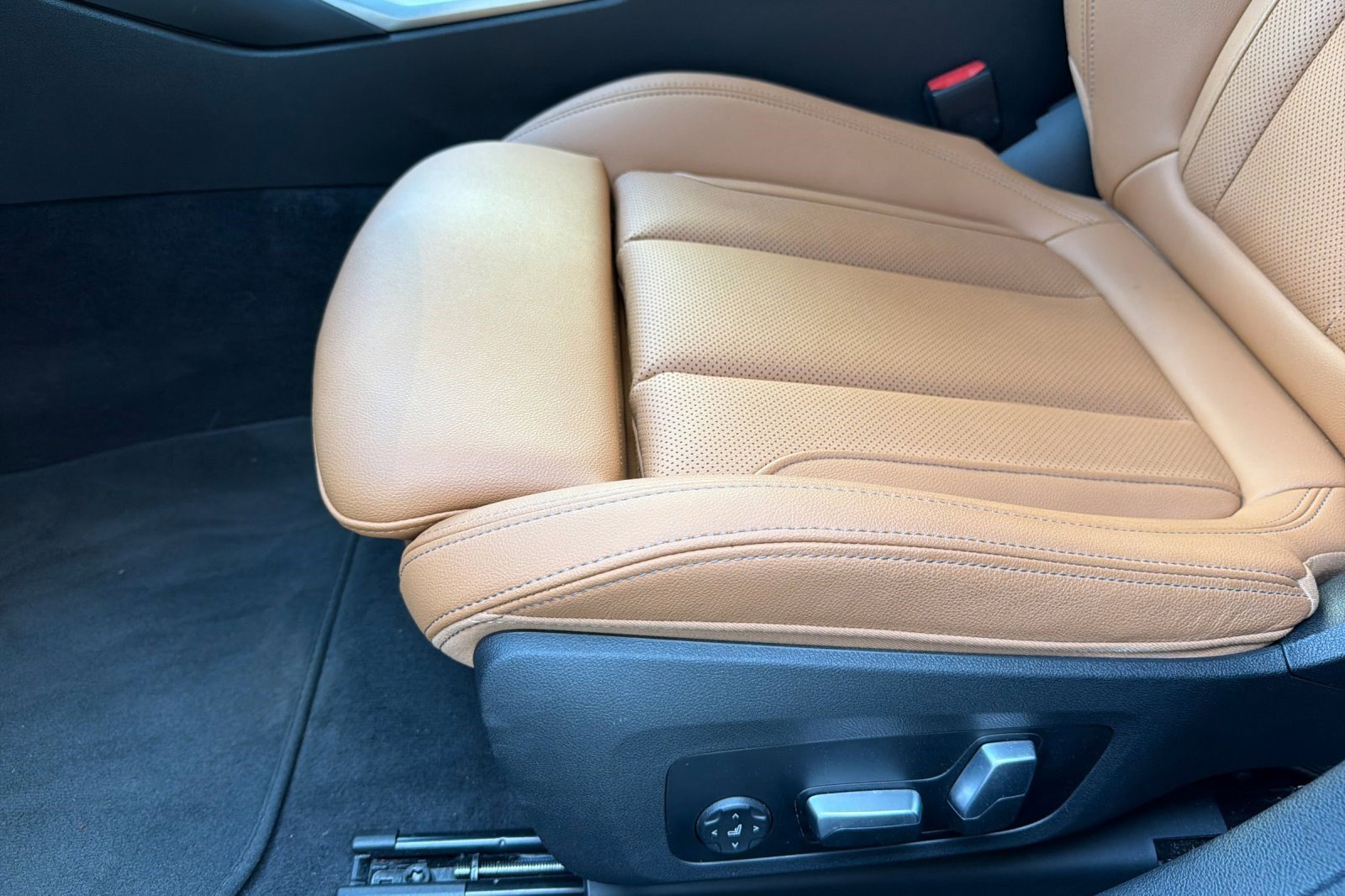 Certified 2023 BMW i4 eDrive35 w/ Premium Package image 14