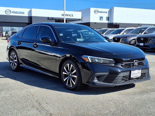Used 2023 Honda Civic EX image 3