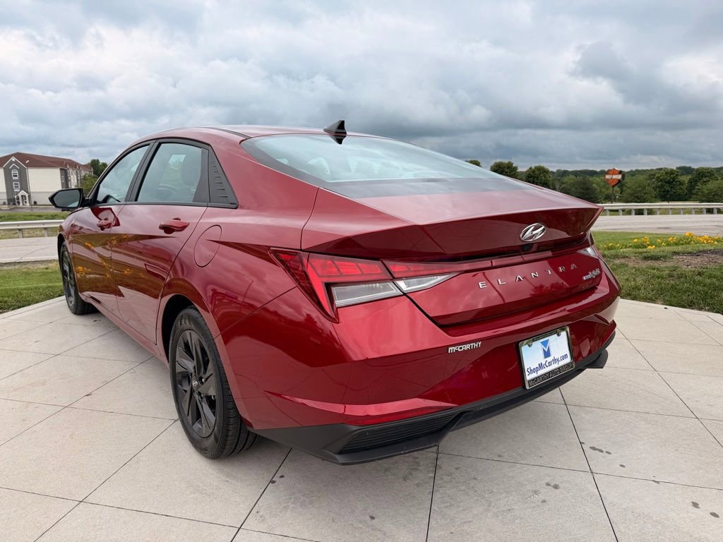 Used 2023 Hyundai Elantra Blue FWD image 3