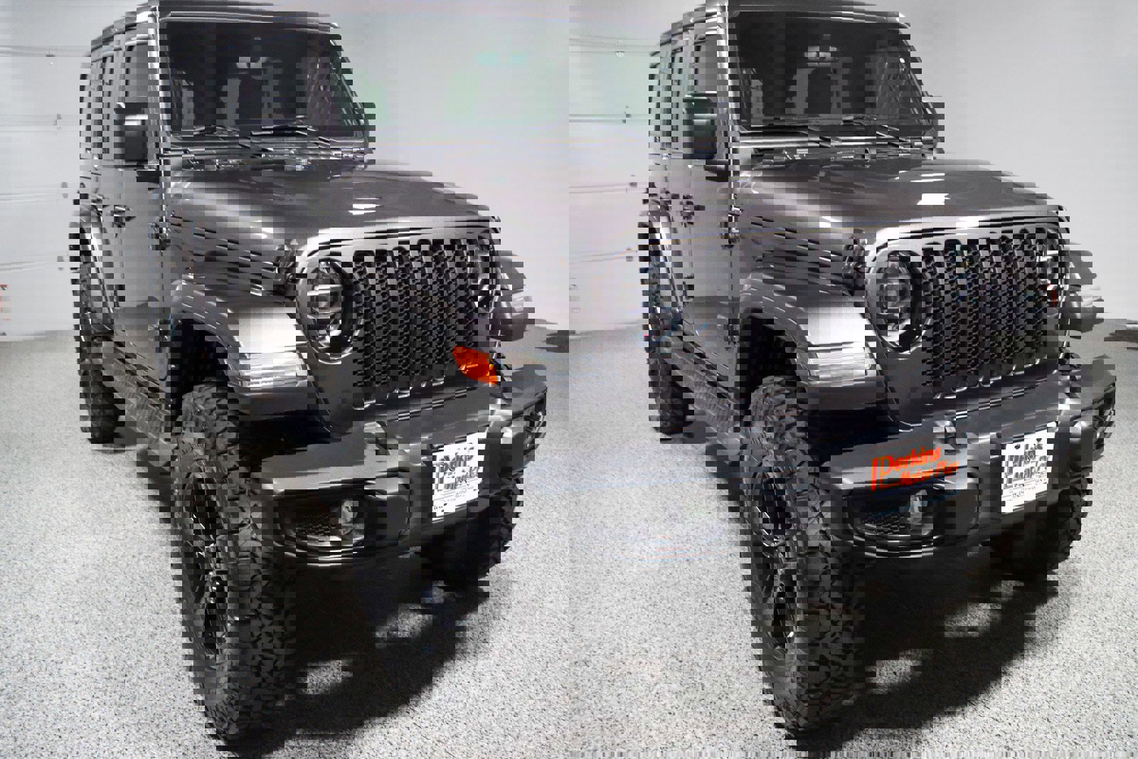 Used 2022 Jeep Wrangler Unlimited Sahara image 6
