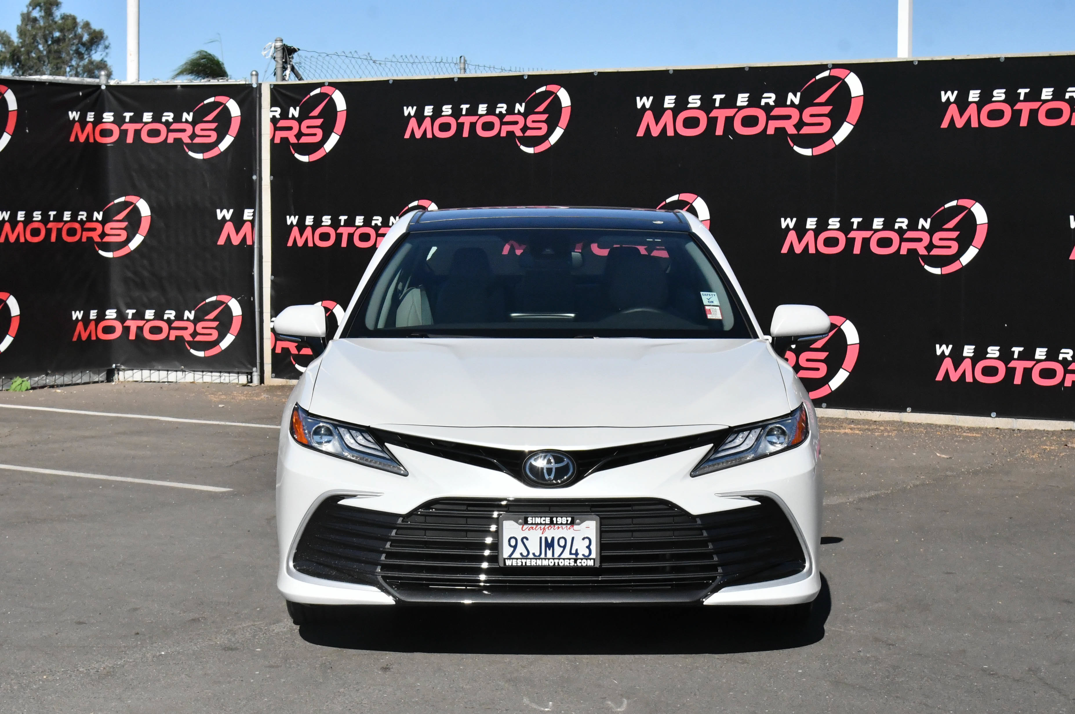 Used 2024 Toyota Camry XLE w/ Protection Package (Q2) (TMS) AWD/4WD image 2