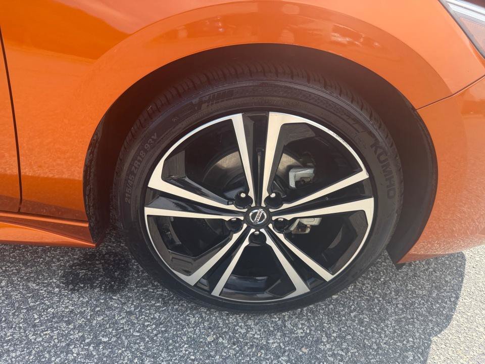 Used 2022 Nissan Sentra SR w/ Lighting Package FWD image 29