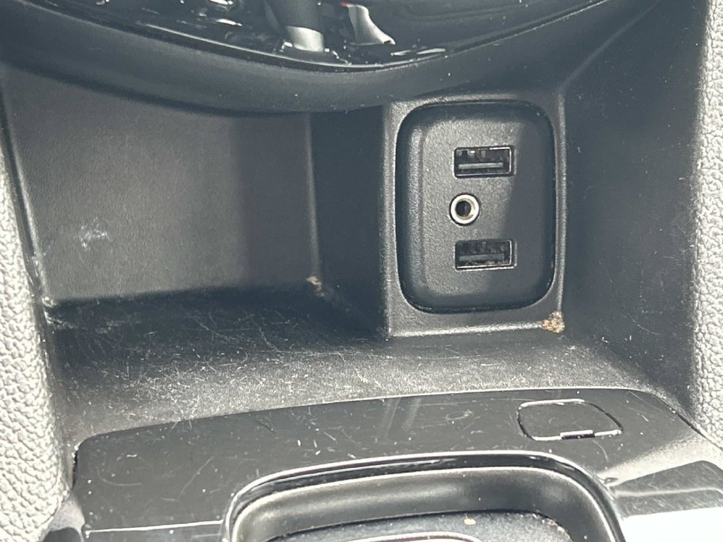 Used 2019 Chevrolet Sonic LT FWD image 21
