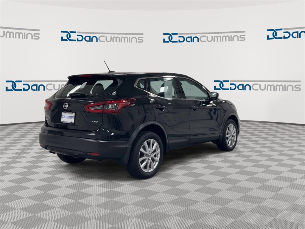 Used 2021 Nissan Rogue Sport S image 8