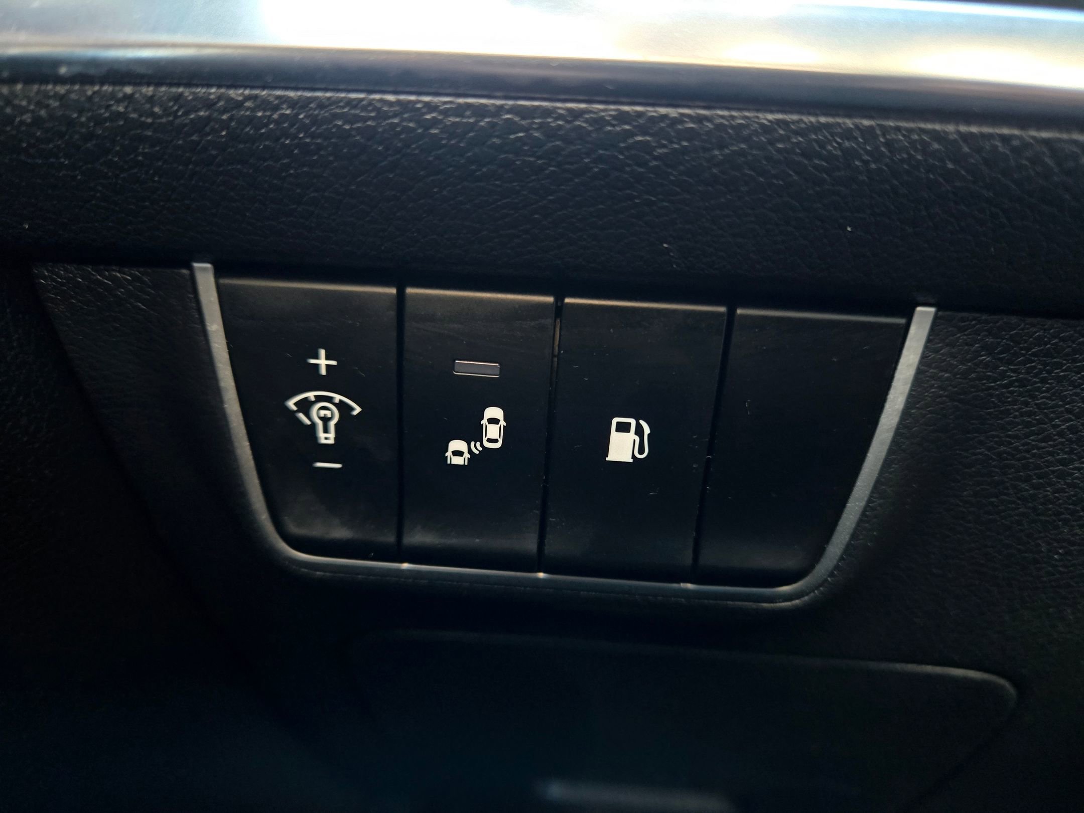 Certified 2019 Kia Stinger image 26