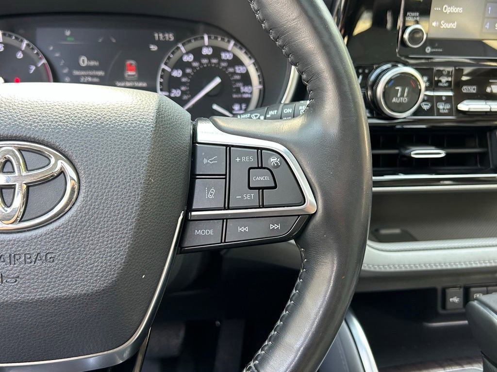 Used 2021 Toyota Highlander Limited image 53
