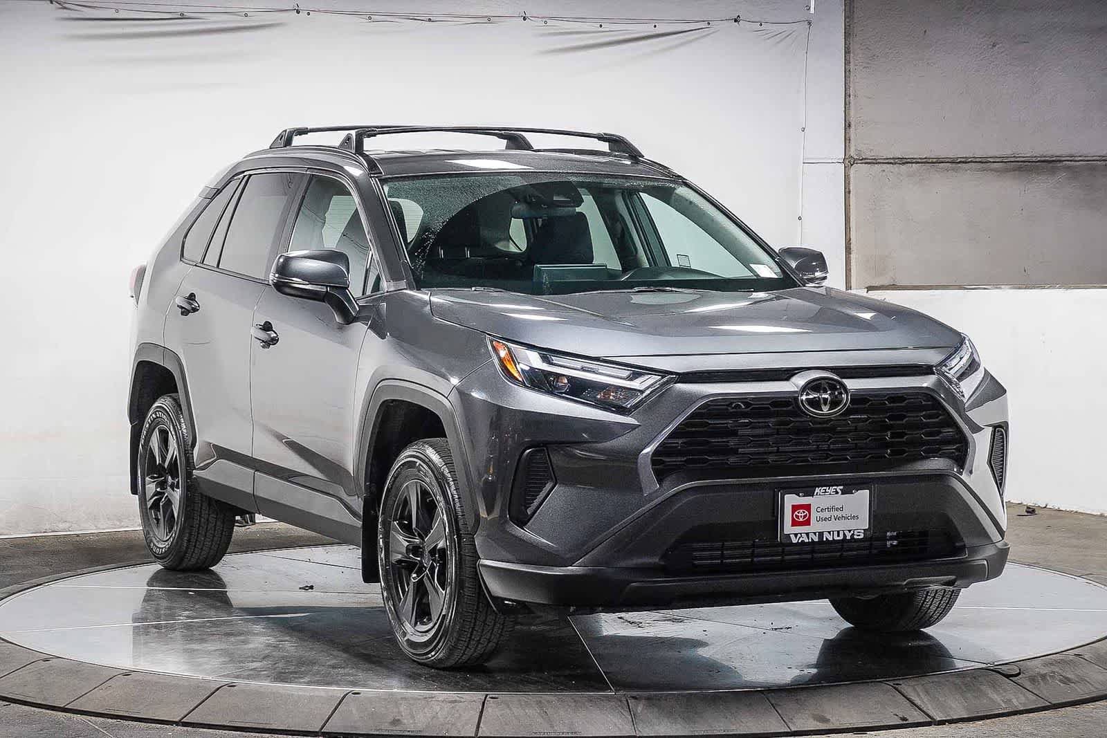 Certified 2025 Toyota RAV4 XLE FWD image 4