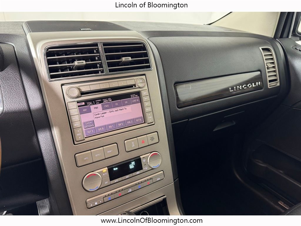 Used 2007 Lincoln MKX AWD image 26