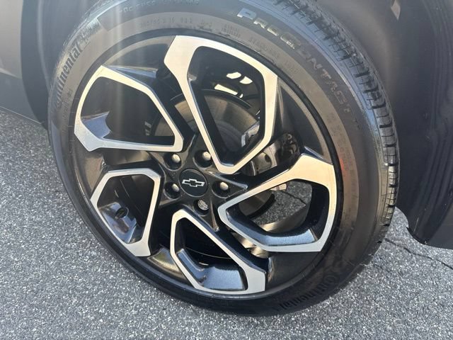 Used 2024 Chevrolet Trax RS w/ Sunroof Package FWD image 9