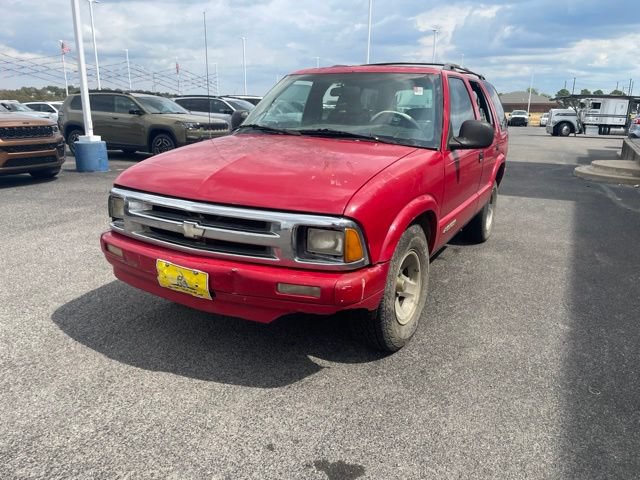 Used 1997 Chevrolet Blazer 2WD 4-Door w/ Preferred Equipment Group image 2