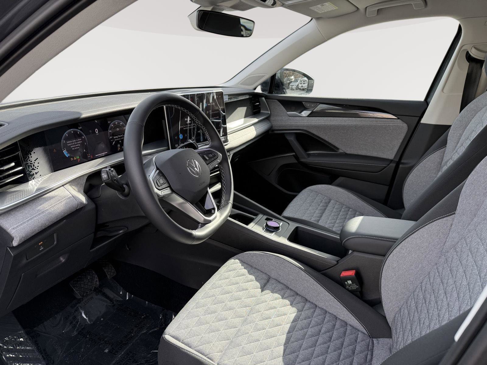 New 2026 Volkswagen Tiguan S image 9