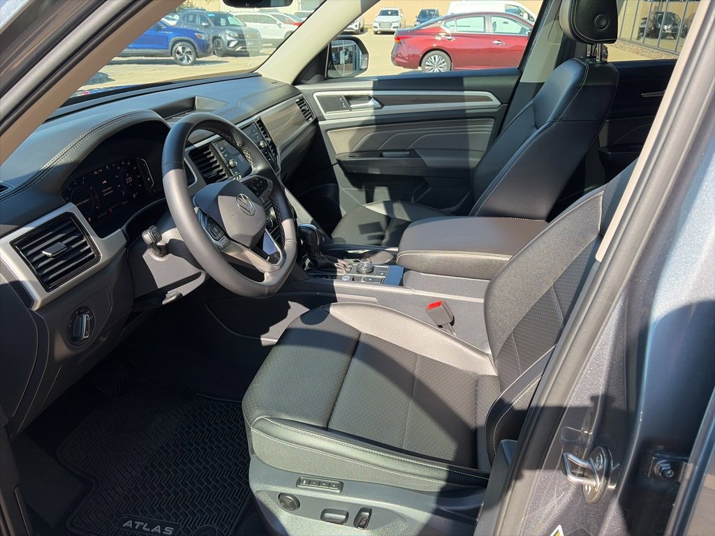 Certified 2023 Volkswagen Atlas SEL image 12
