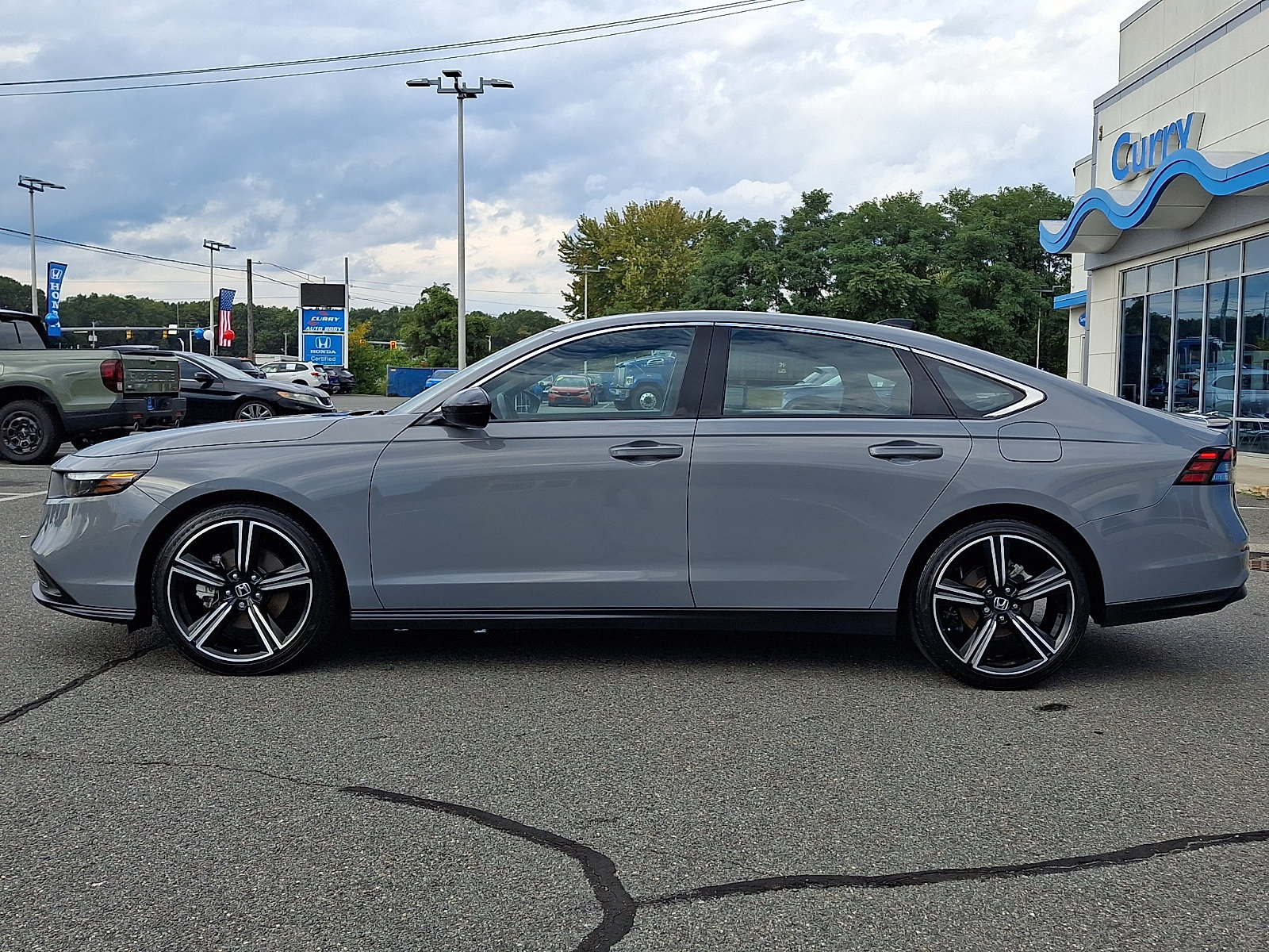 Used 2025 Honda Accord Sport image 7
