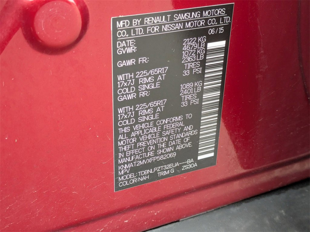 Used 2015 Nissan Rogue S image 28