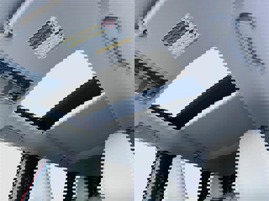 New 2025 Mitsubishi Outlander SE image 26