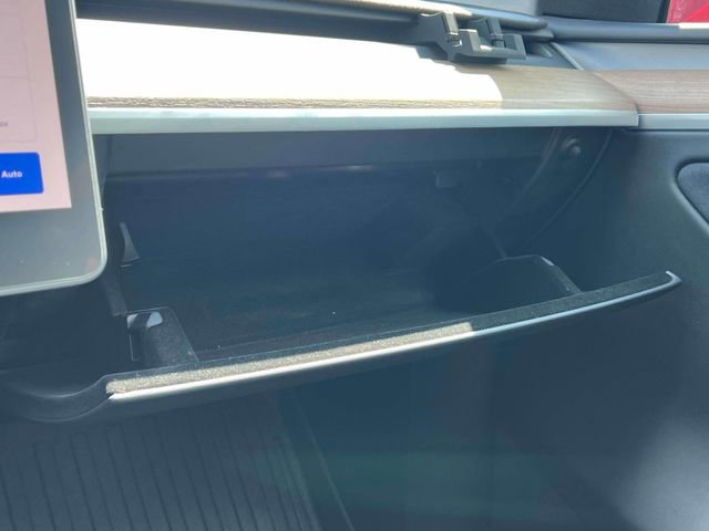 Used 2023 Tesla Model Y Long Range image 33