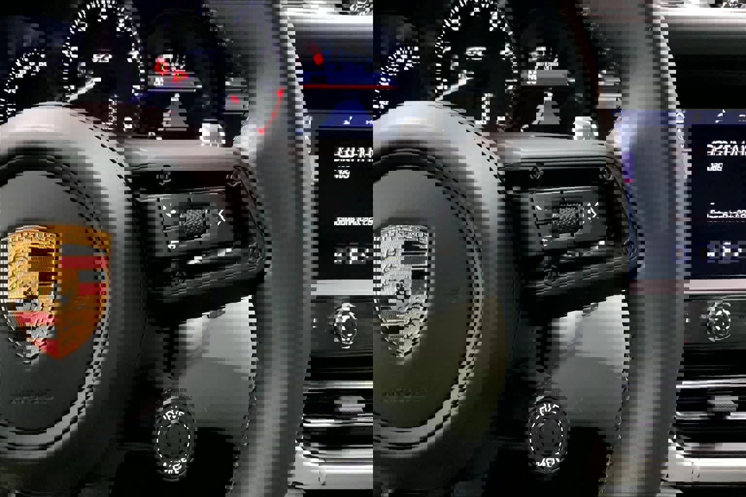 Used 2022 Porsche Macan GTS image 28