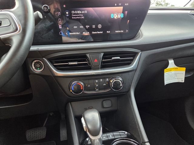 Used 2024 Buick Encore GX Preferred FWD image 28