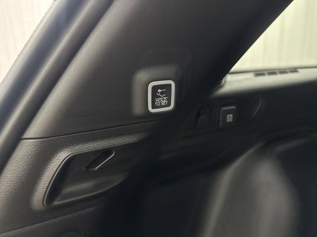 New 2025 Jeep Grand Cherokee Laredo X w/ Luxury Tech Group I image 18