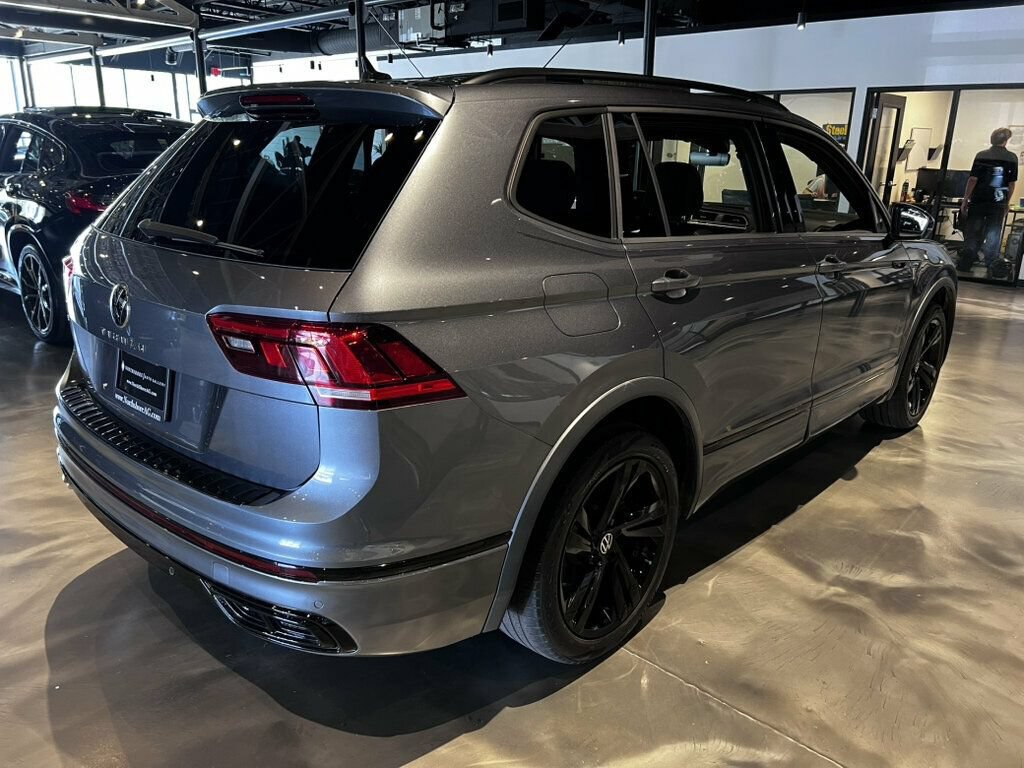 Used 2024 Volkswagen Tiguan SE R-Line FWD image 5