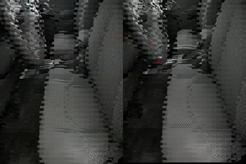 Used 2018 Nissan Frontier SV image 15