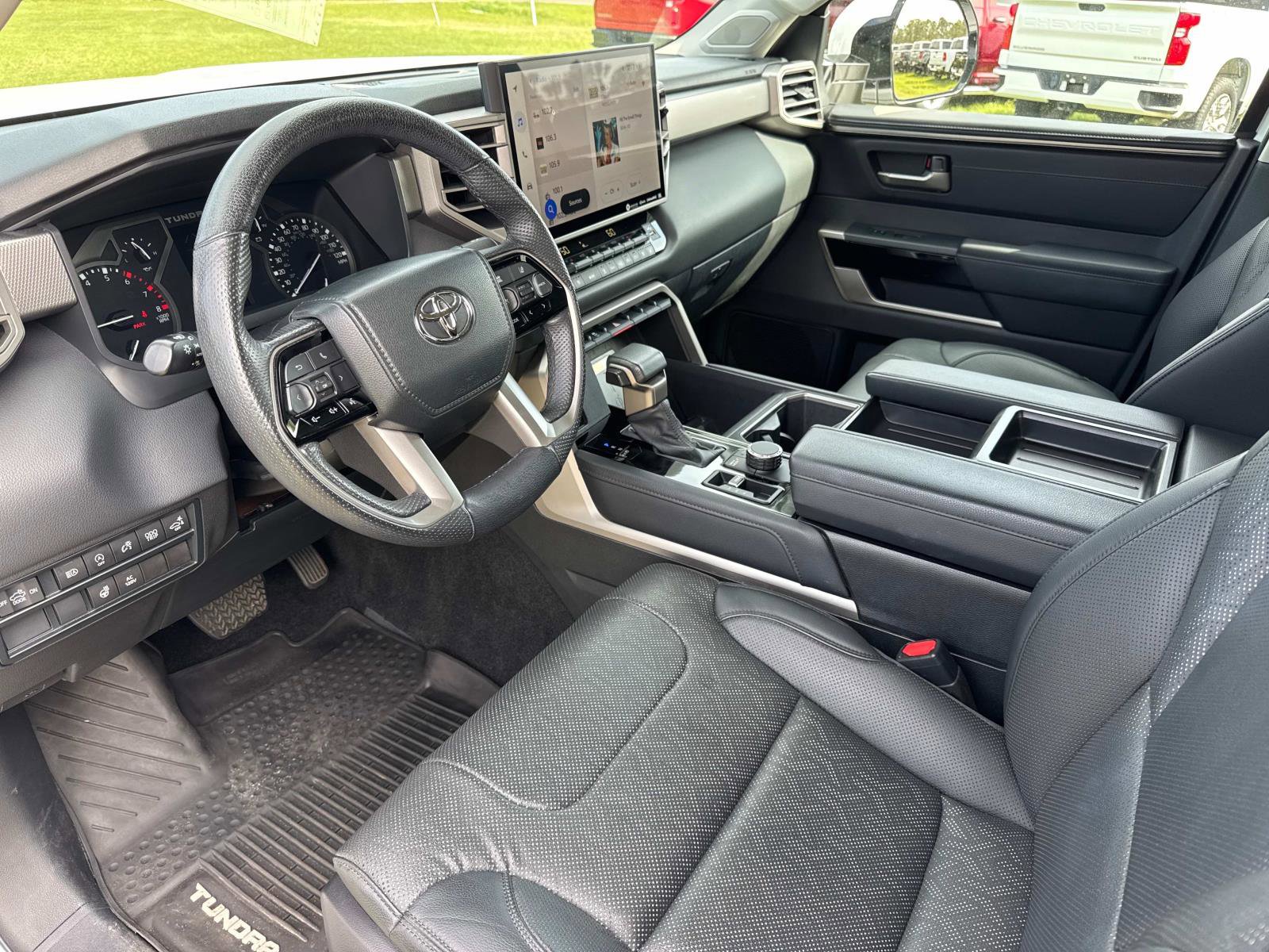 Used 2022 Toyota Tundra Limited AWD/4WD image 24