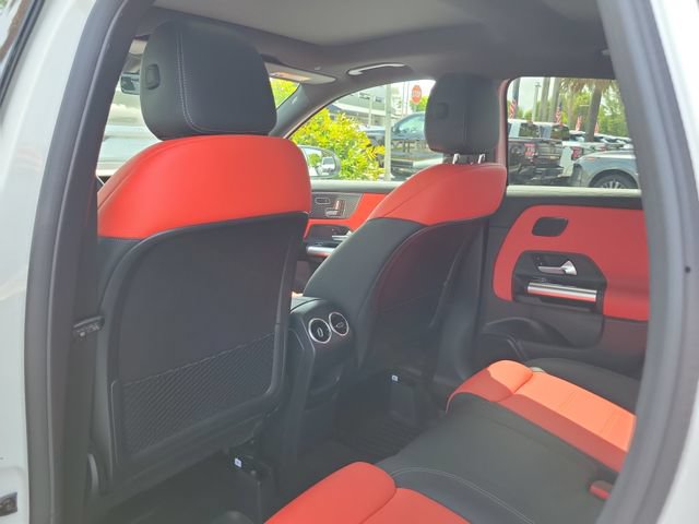 Used 2025 Mercedes-Benz GLA 250 image 11