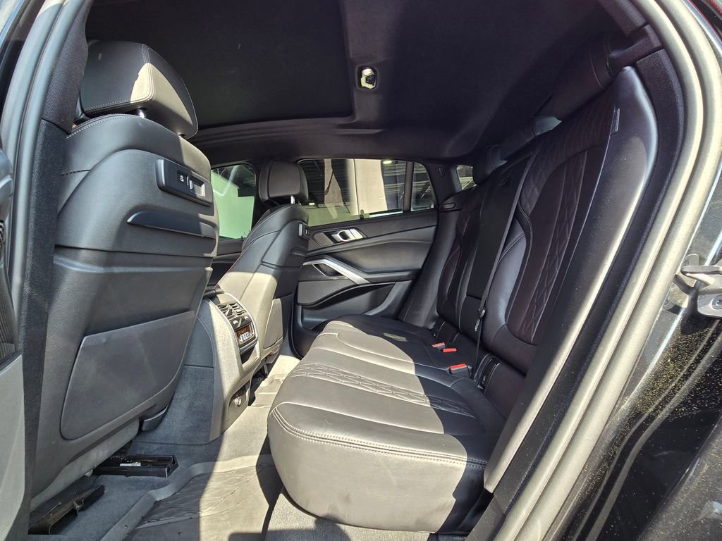 Used 2021 BMW X6 M50i w/ Executive Package AWD/4WD image 21
