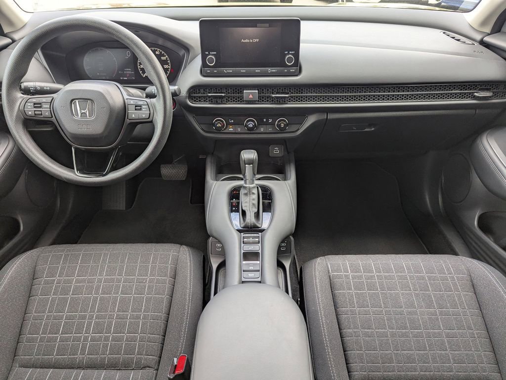 Used 2025 Honda HR-V LX image 10