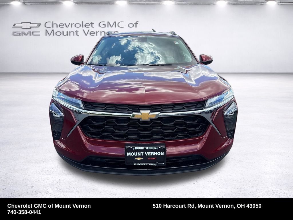 Used 2025 Chevrolet Trax LT w/ LT Convenience Package FWD image 9