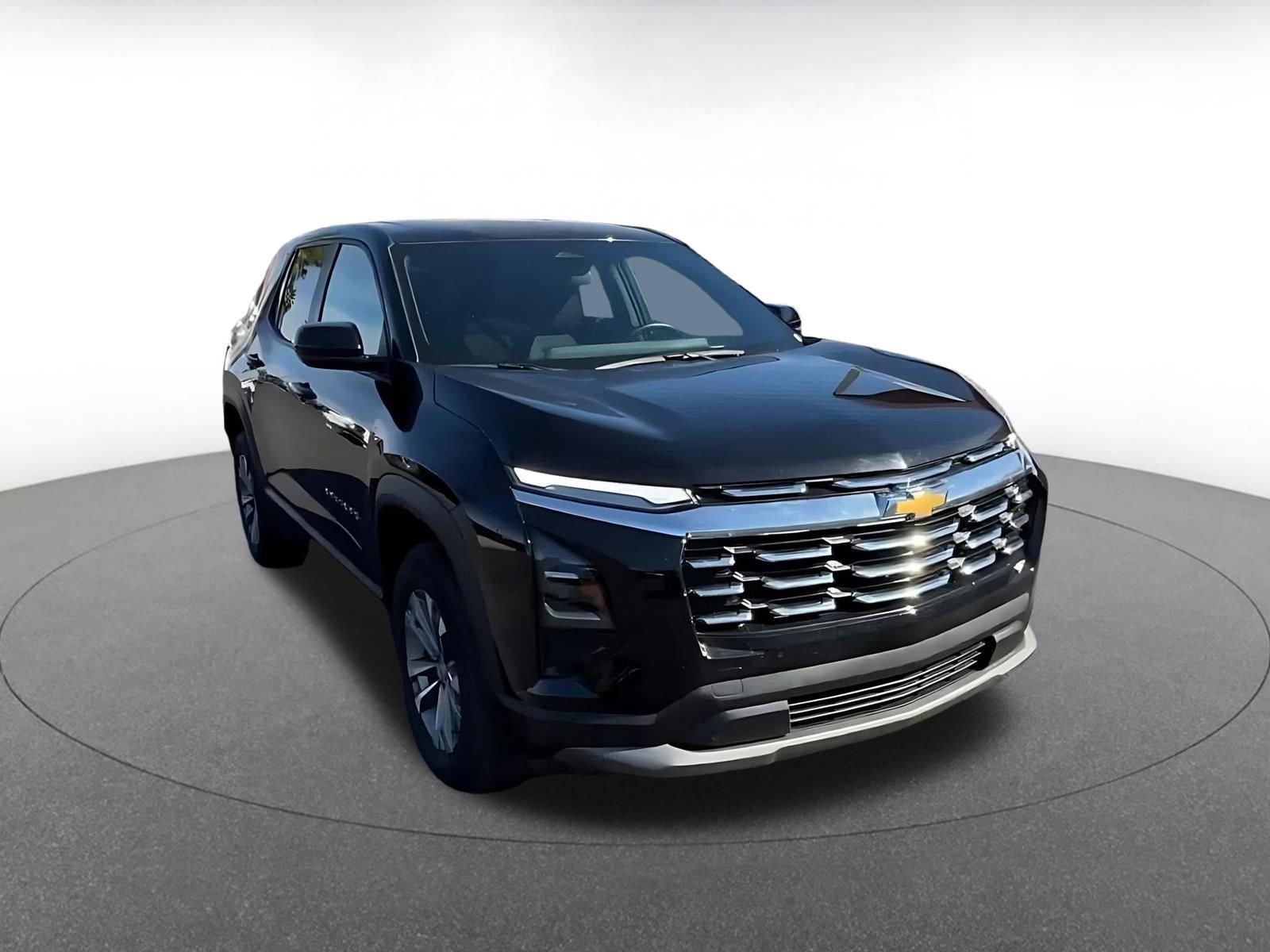 Used 2025 Chevrolet Equinox LT AWD/4WD image 3