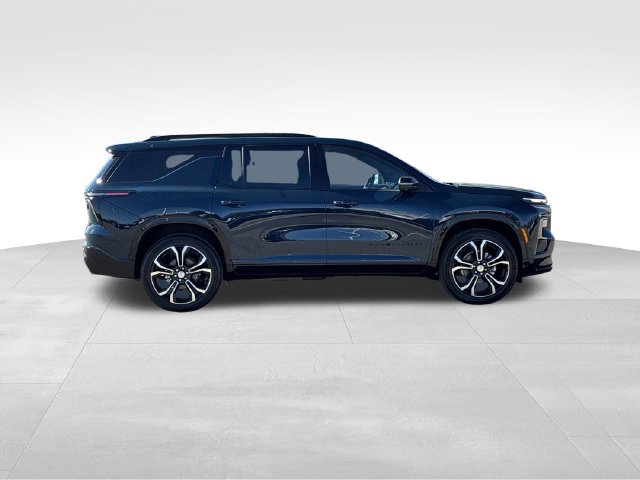 New 2027 Chevrolet Traverse High Country w/ LPO, Floor Liner Package AWD/4WD image 7