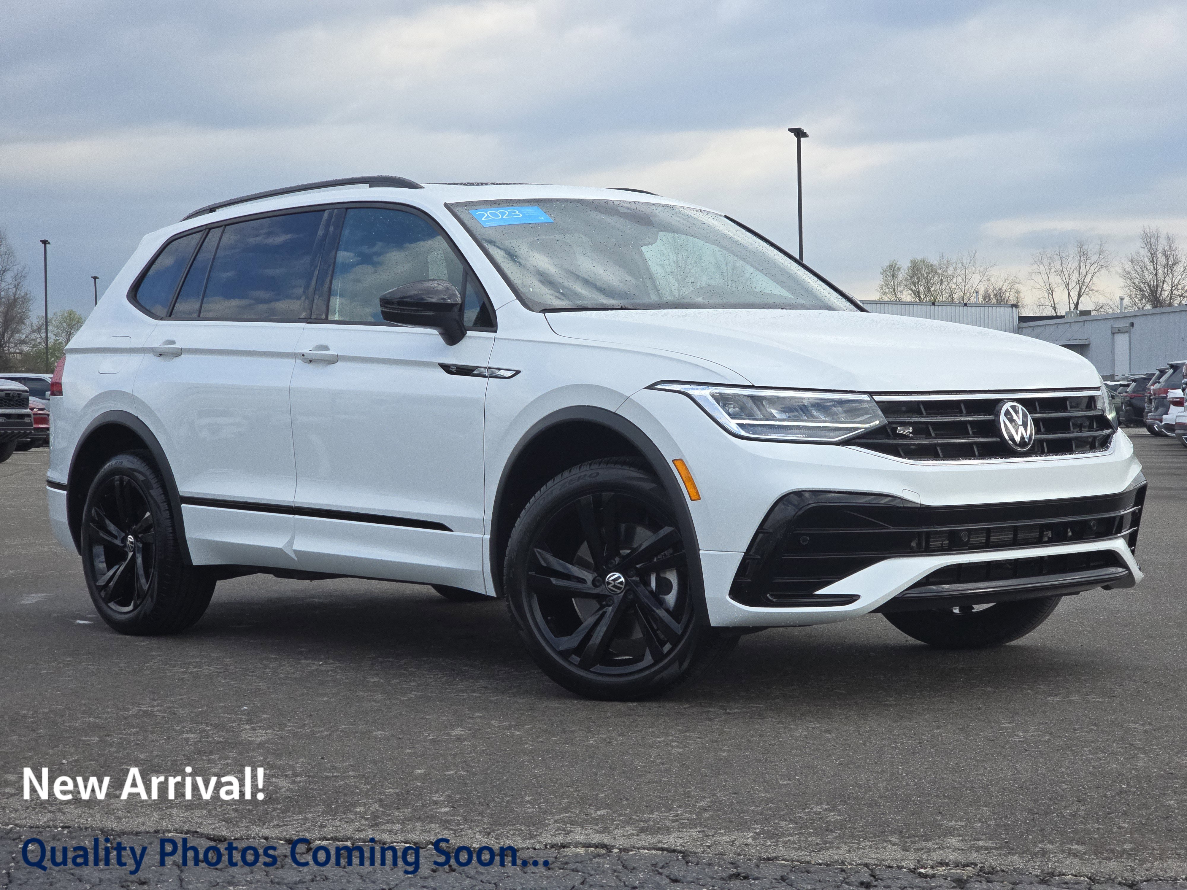 Certified 2023 Volkswagen Tiguan SE R-Line