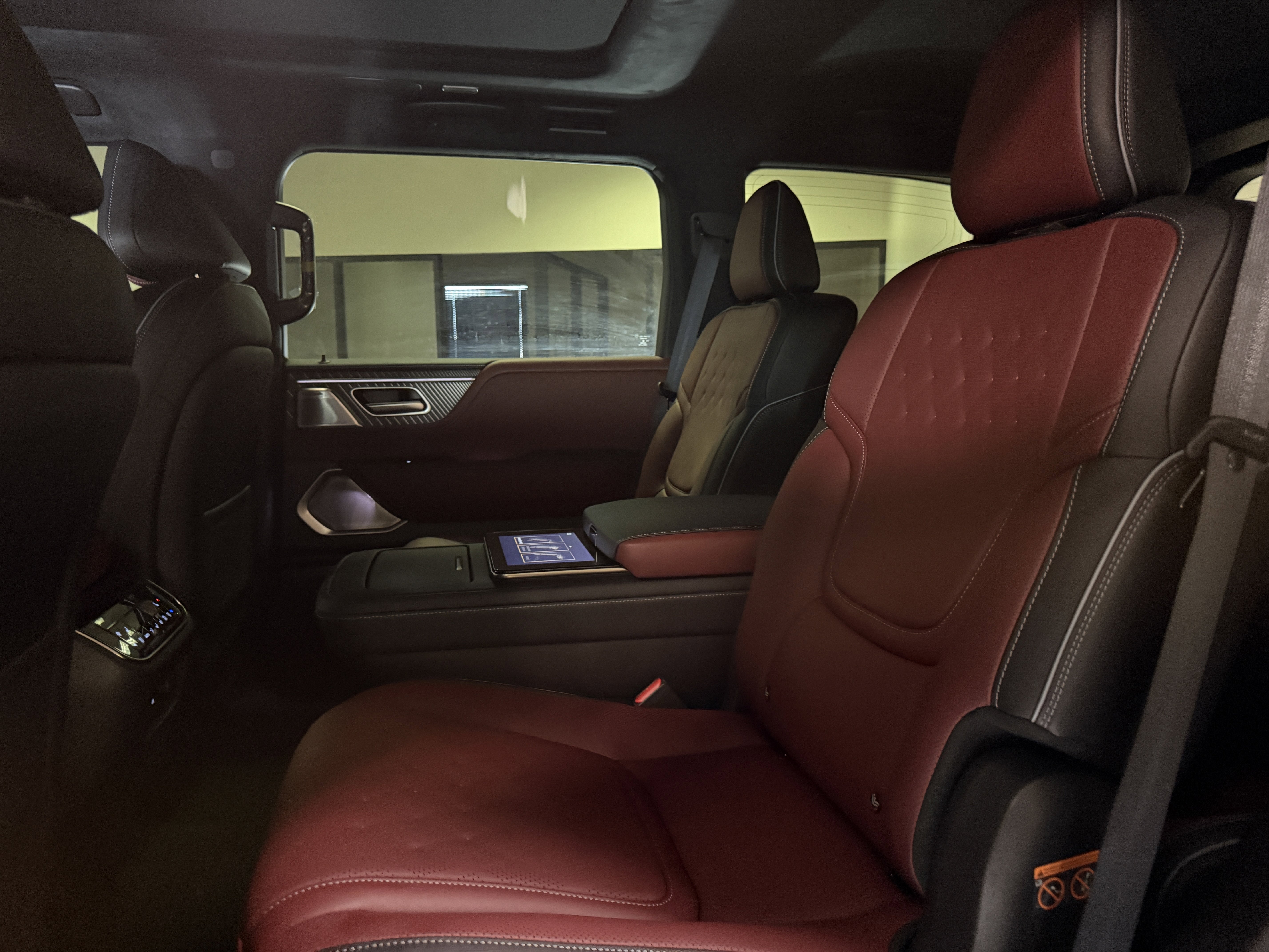 New 2026 INFINITI QX80 Autograph image 15
