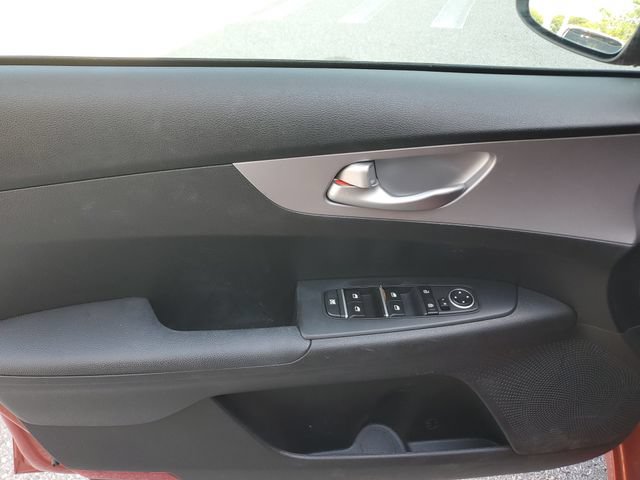 Certified 2023 Kia Forte LXS w/ LXS Technology Package FWD image 16