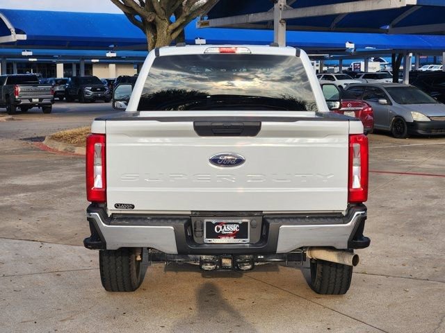 Used 2025 Ford F250 XLT w/ FX4 Off-Road Package image 13