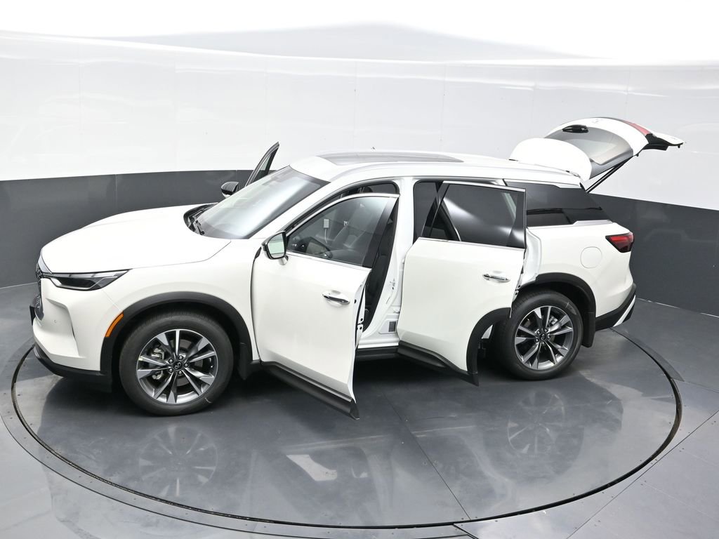 Certified 2025 INFINITI QX60 Luxe w/ Cargo Package image 45