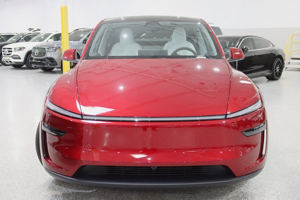 Used 2026 Tesla Model Y Long Range image 8