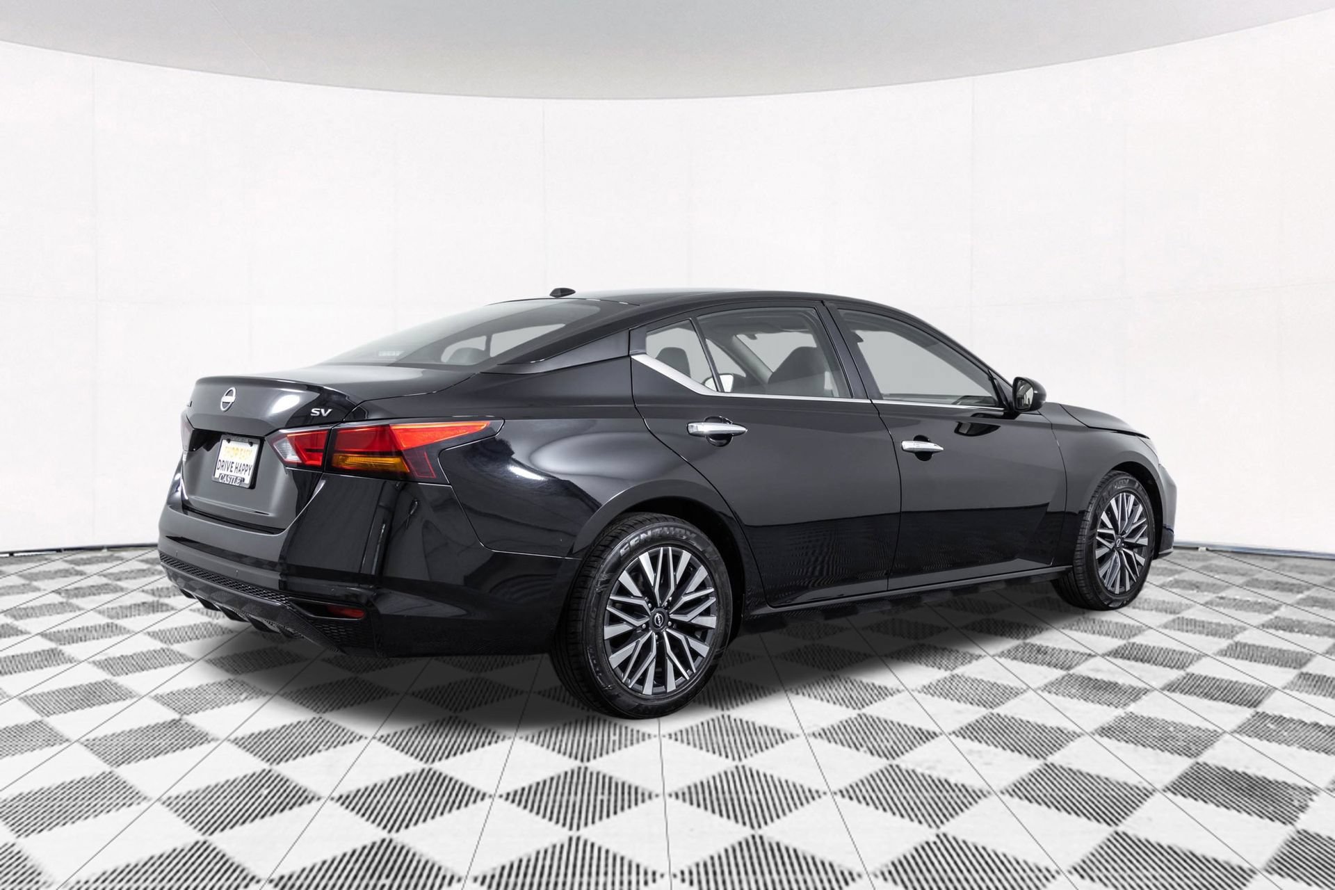 Used 2024 Nissan Altima 2.5 SV FWD image 19
