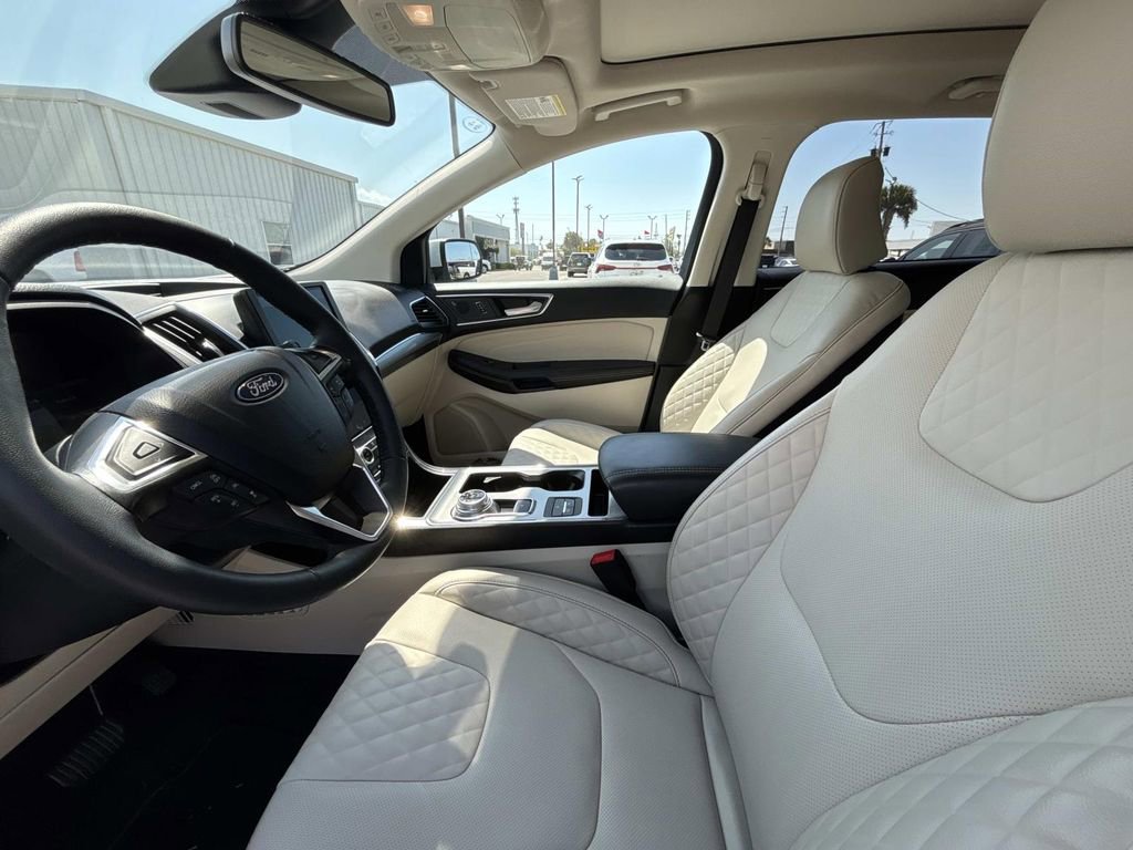 Used 2024 Ford Edge Titanium w/ Titanium Elite Package image 10