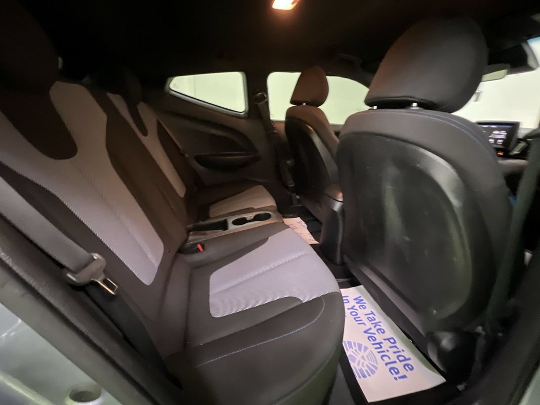 Used 2019 Hyundai Veloster 2.0 FWD image 26
