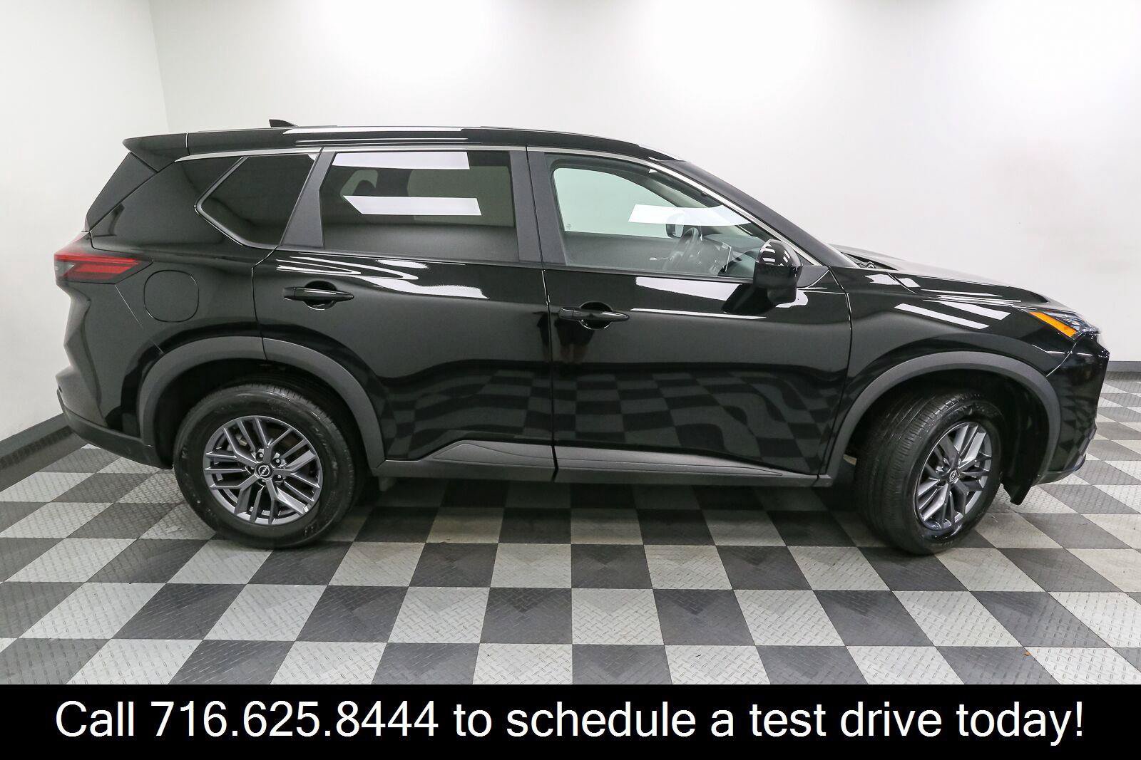 Used 2026 Nissan Rogue SV AWD/4WD image 7
