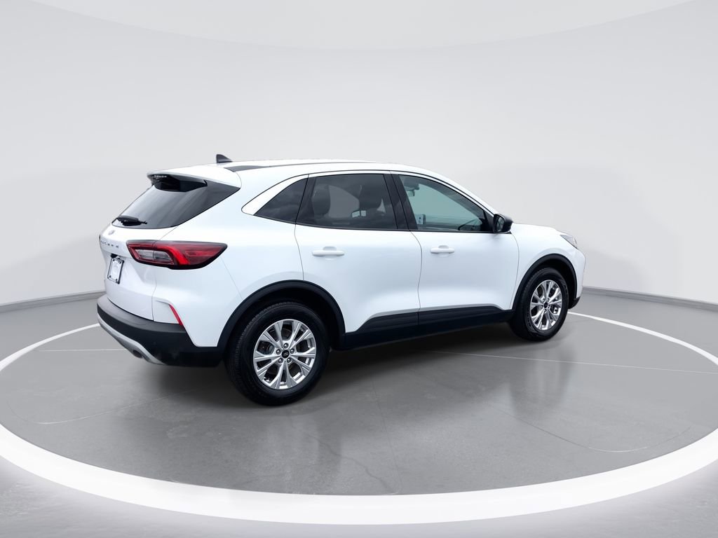 Used 2023 Ford Escape Active FWD image 8