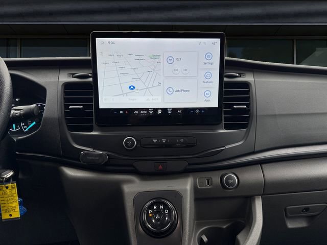 Used 2022 Ford E-Transit 148 High Roof Extended image 11