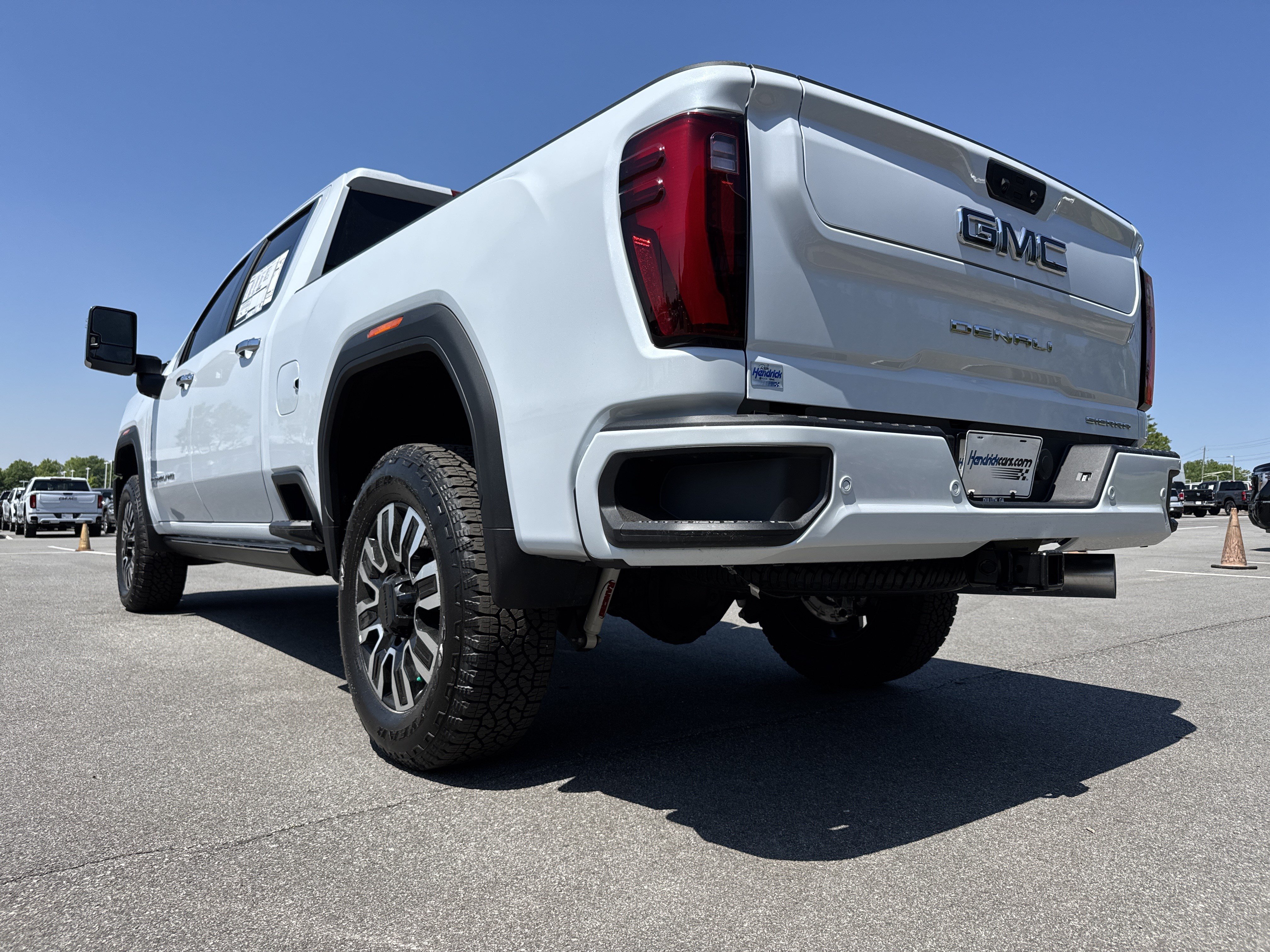 New 2026 GMC Sierra 2500 Denali Ultimate AWD/4WD image 8